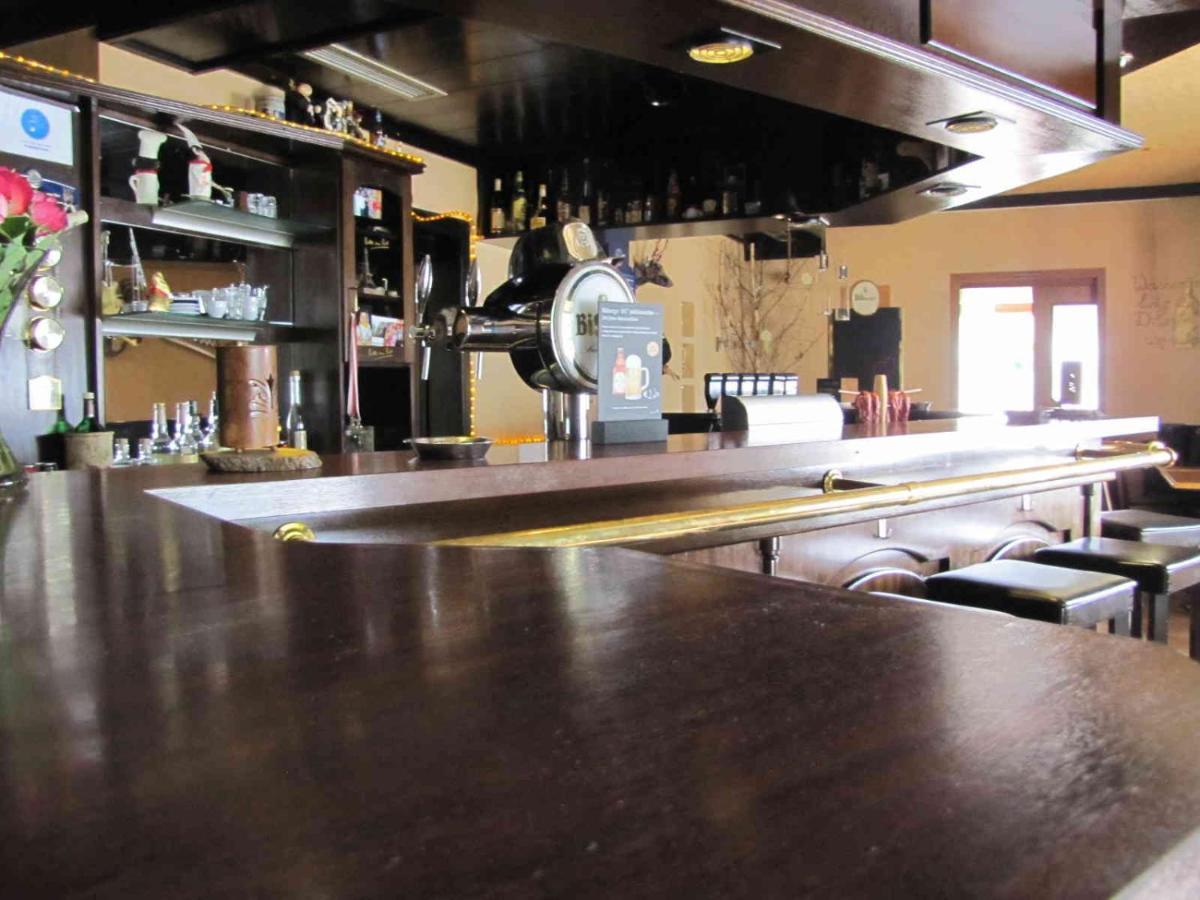 "Unter Den Kastanien" Hotel Speicher ภายนอก รูปภาพ